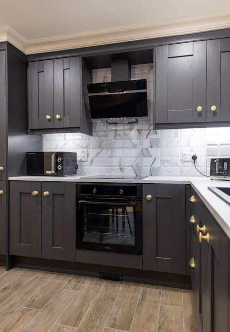 Luxury Town Centre Apartment Cookstown Exterior photo